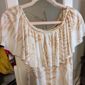 LuLaRoe Beige and White Patterned Top